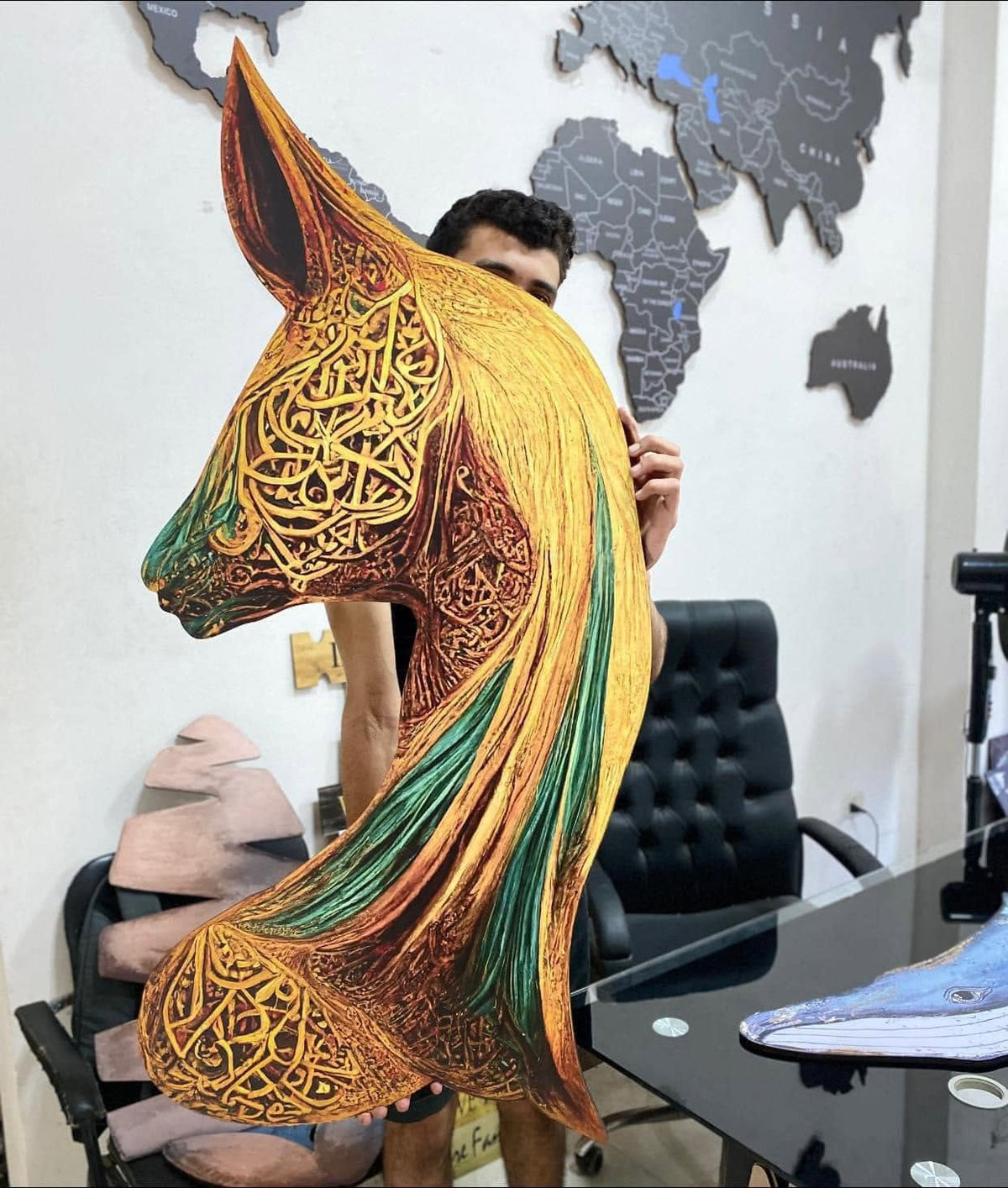 حصان دهبى